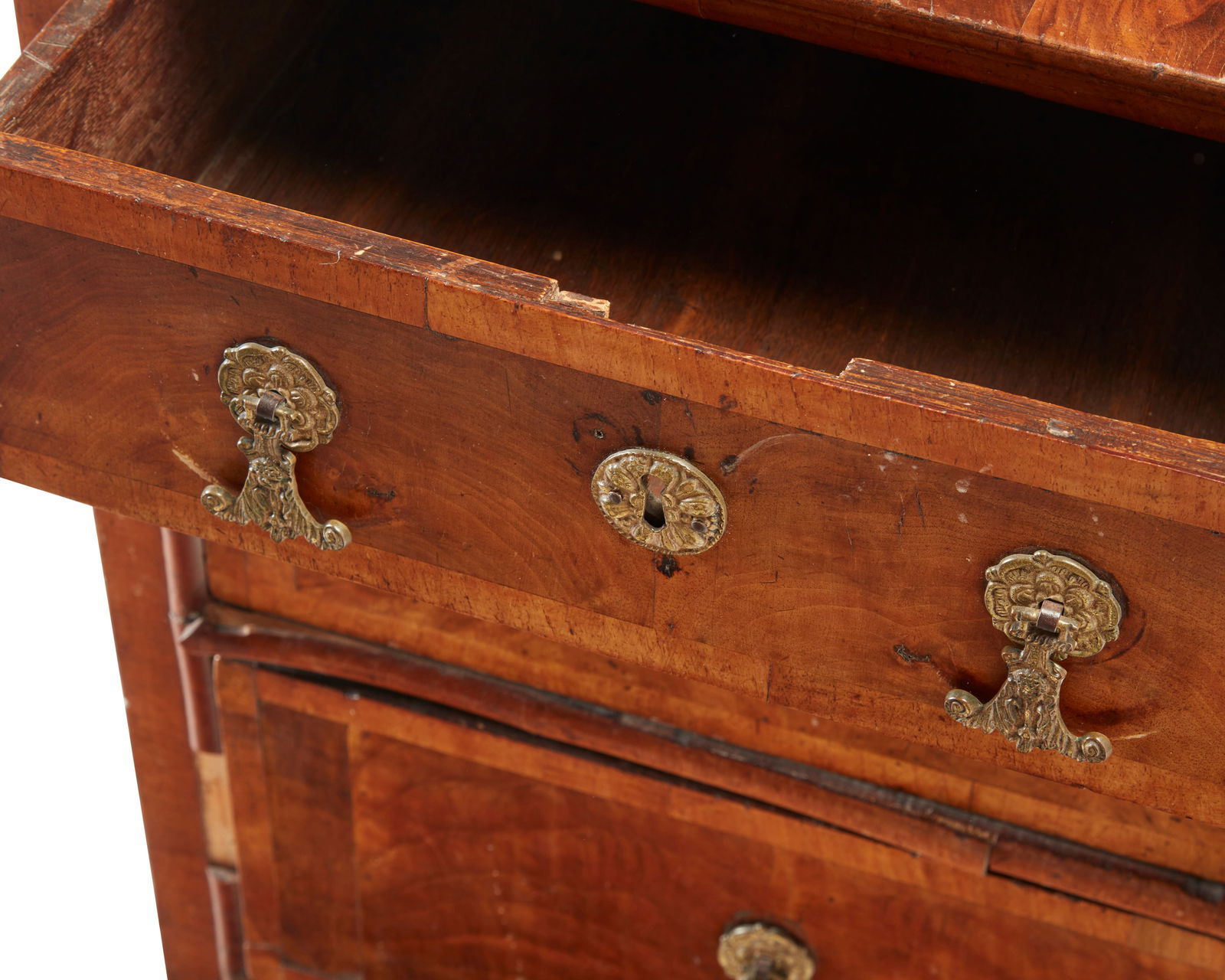 A George I walnut chest - 4