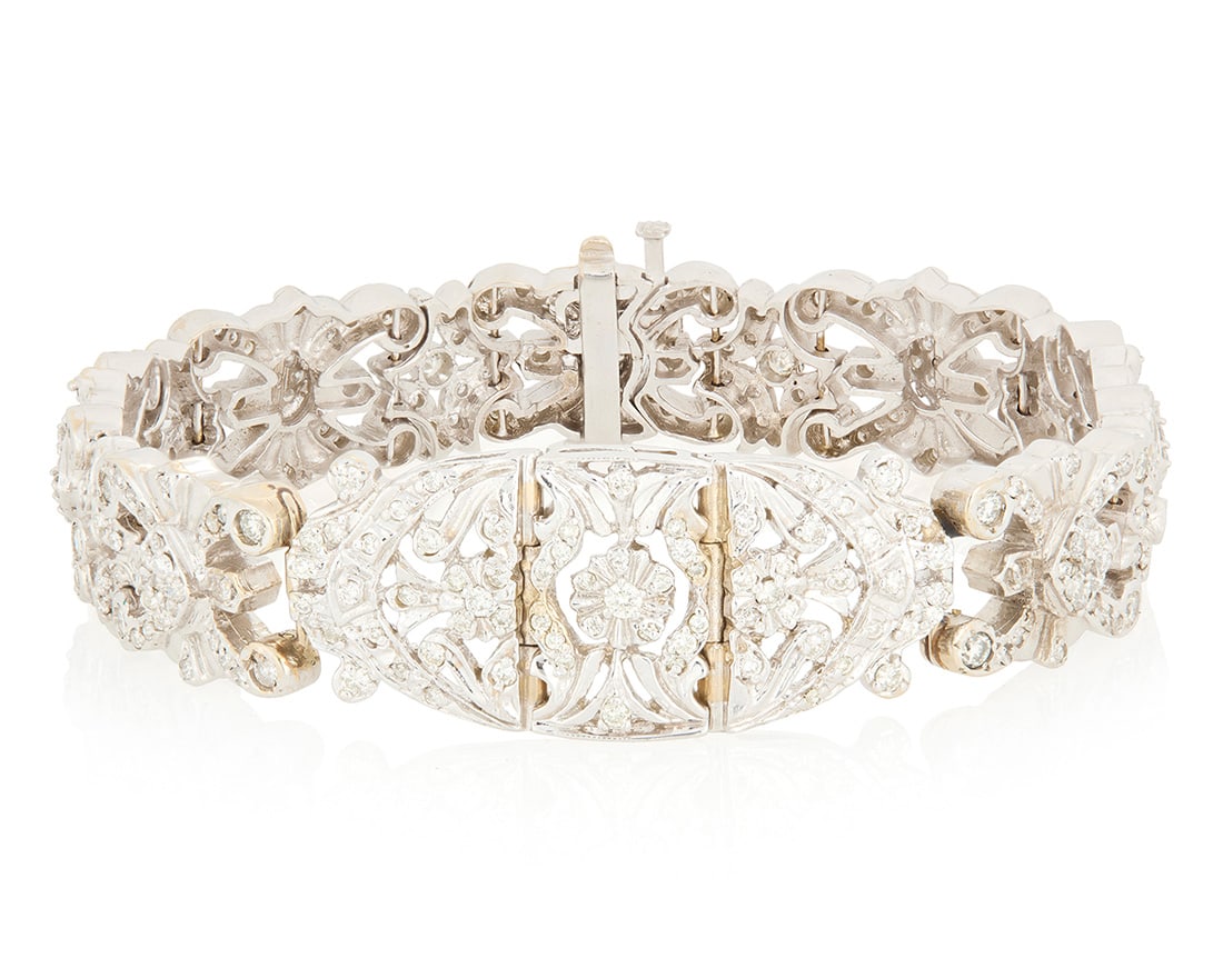 An 14K White Gold and Diamond Bracelet (1 of 3)