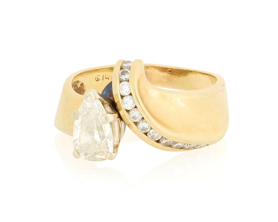 A 14K Gold and Diamond Ring (1 of 3)