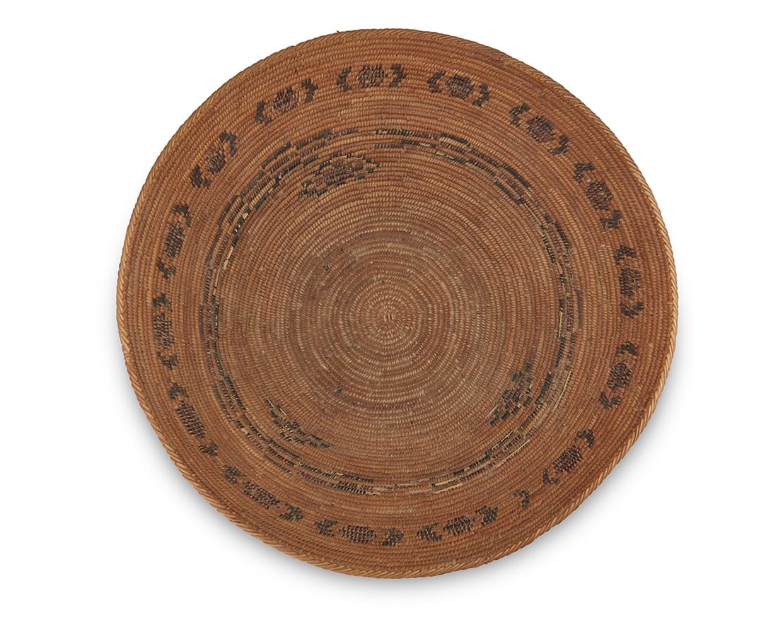 A large polychrome Yokuts basket - 3