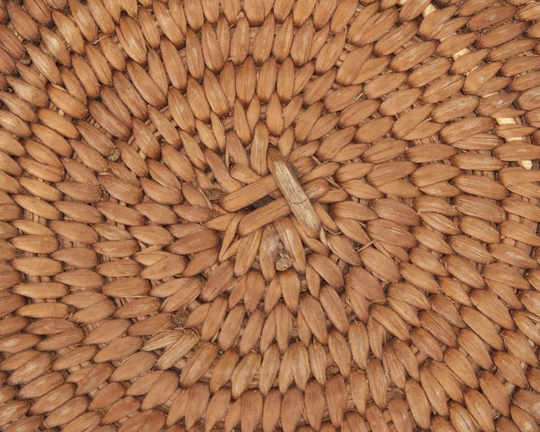 A large polychrome Yokuts basket - 5