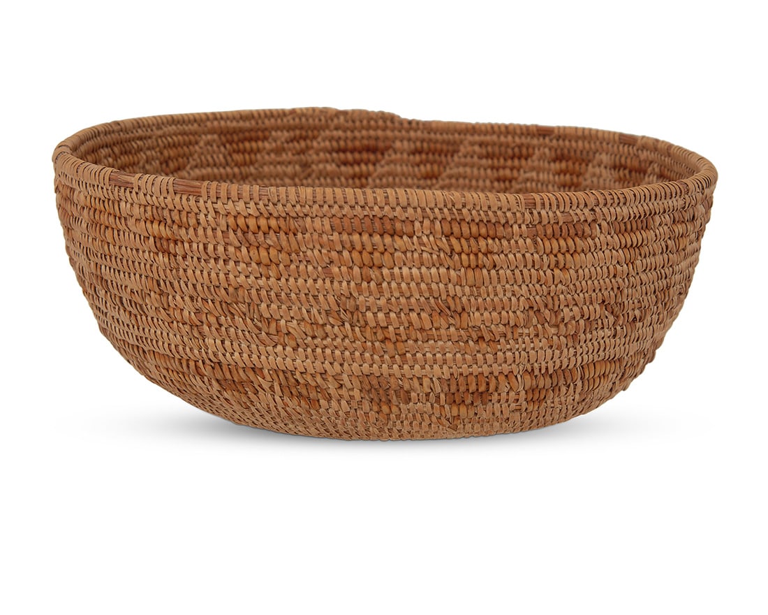A California Mission basket Early/mid-20th century; Southern California A small coiled bowl with (1 of 6)