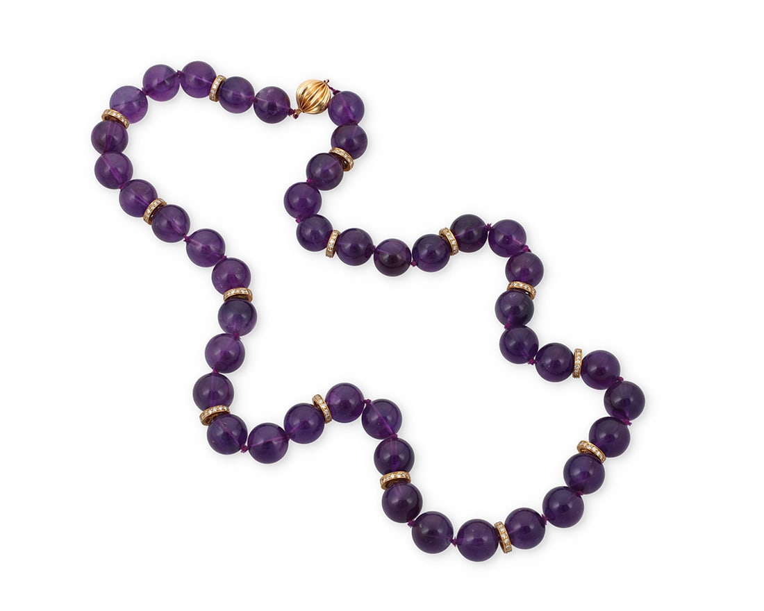 A Gold and Amethyst Necklace (1 of 1)