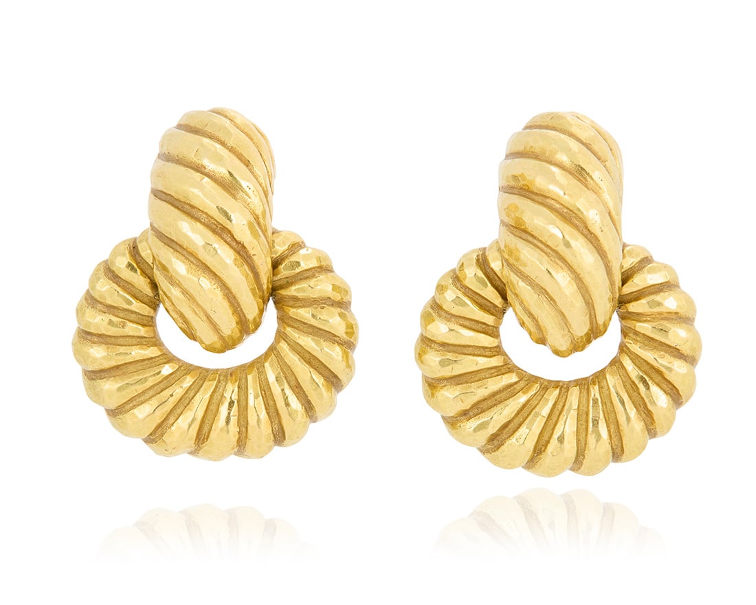David Webb: A Pair of 18K Gold Earclips (1 of 3)