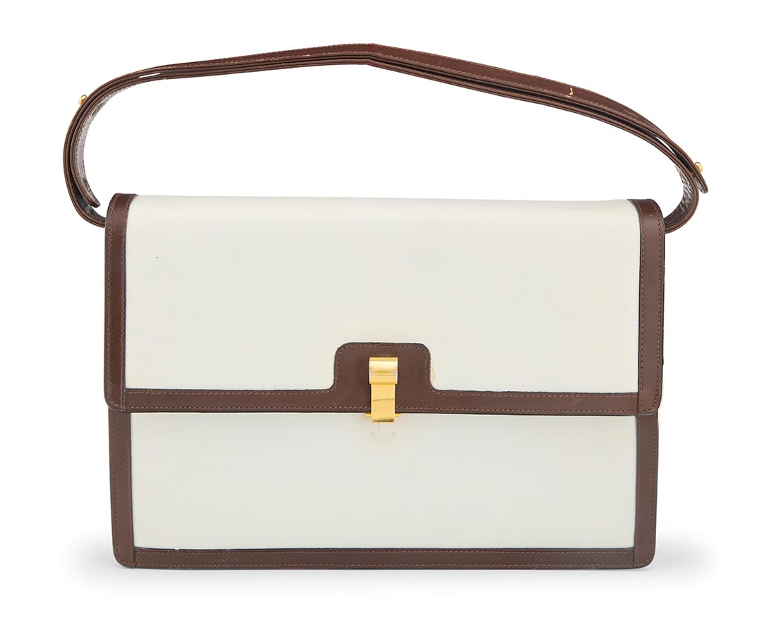 Ferragamo: A Vintage White & Brown Leather Shoulder Bag: Ferragamo: A Vintage White & Brown Leather Shoulder BagMarked to interior: Salvatore Ferragamo / Made in Italy / Firenze 2A smooth white leather double compartment envelope flap pocketbook shoulder ba