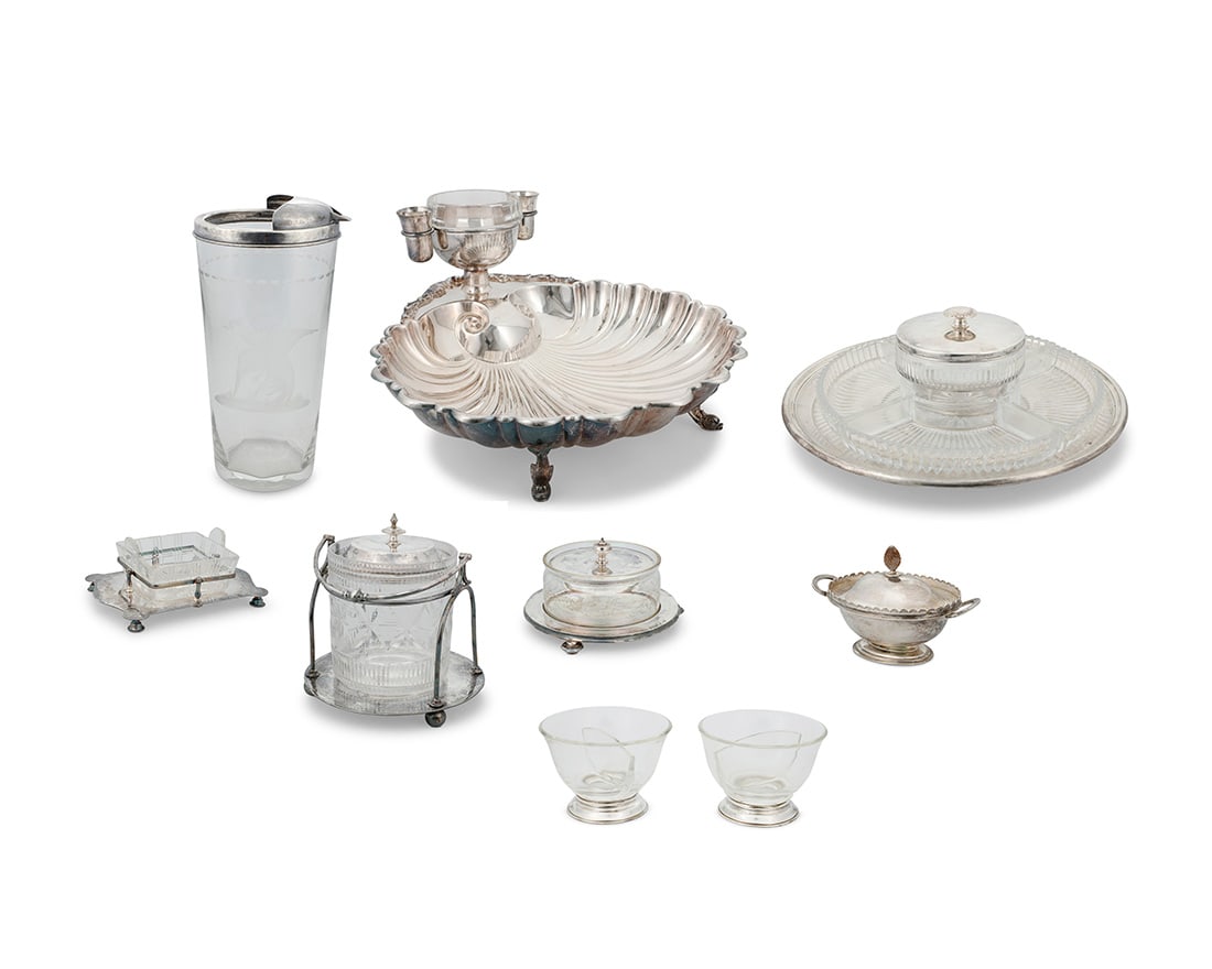 A group of sterling silver and silver plated table items: A group of sterling silver and silver plated table itemsLate 19th/20th centuryUndertray marked: International Sterling / Lord Saybrook / H278; sugar with British hallmarks for sterling, 1927, Sheffiel