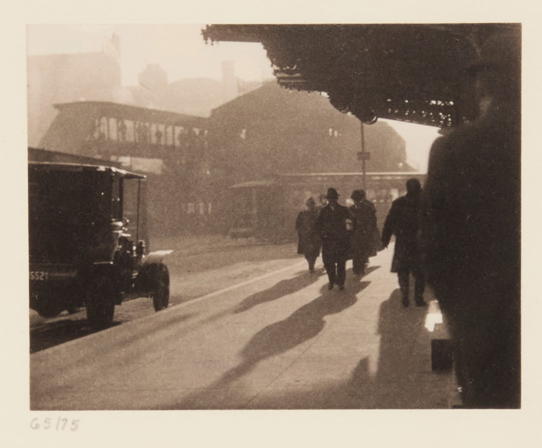 Karl Struss (1886-1981), "Shadows, New York," 1909, from "Karl Struss: A Portfolio," 1909-29 (1 of 8)