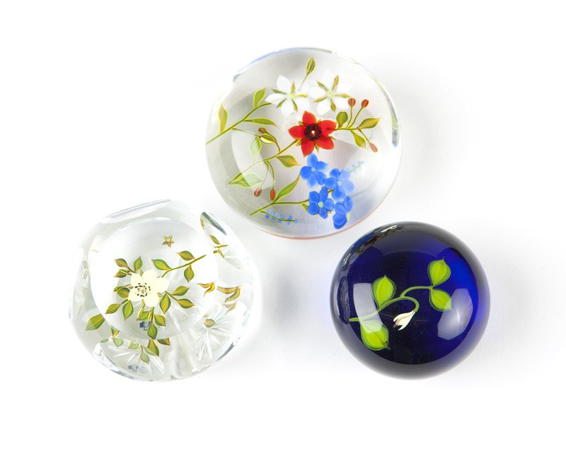 Group of three paperweights, Paul Stankard