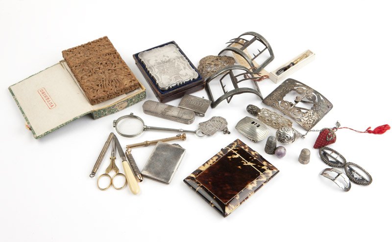 Group of antique and vintage accessories
