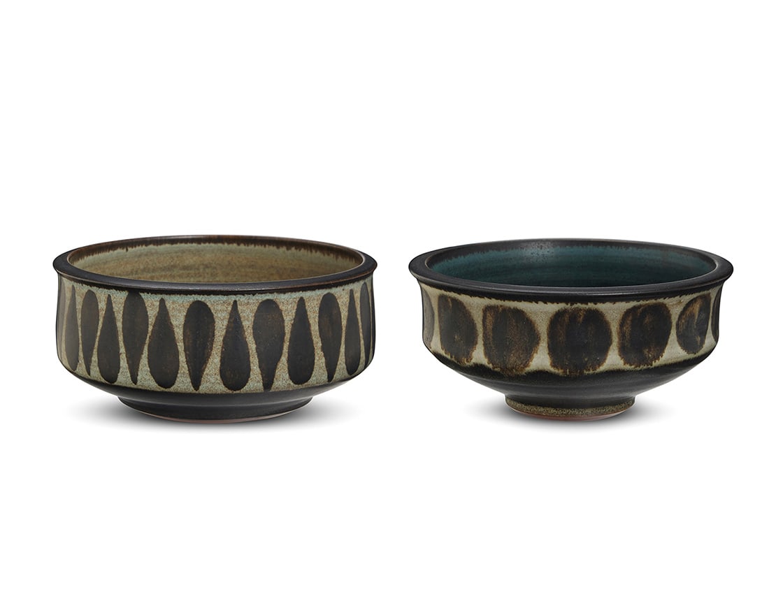Harrison McIntosh (1914-2016), Two glazed stoneware footed bowls, mid-20th century (1 of 11)