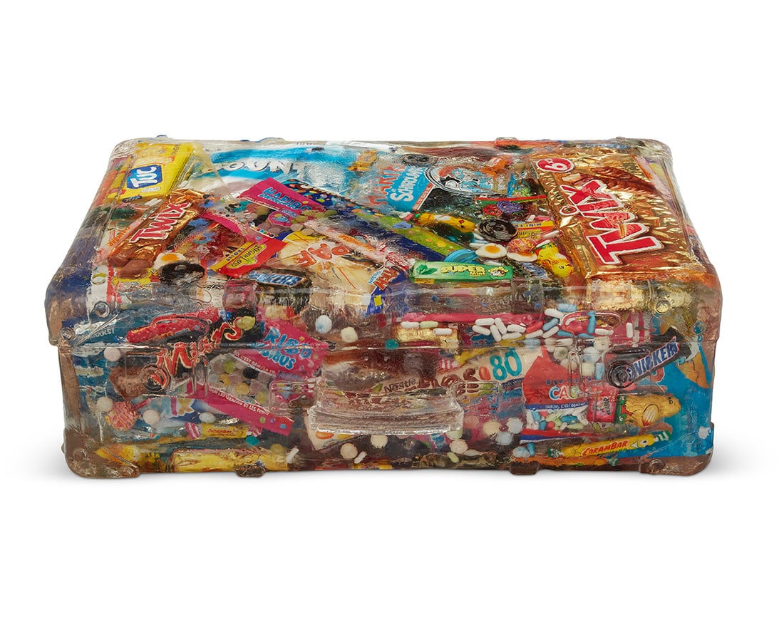 Alben (b. 1973), Suitcase with candy - 5