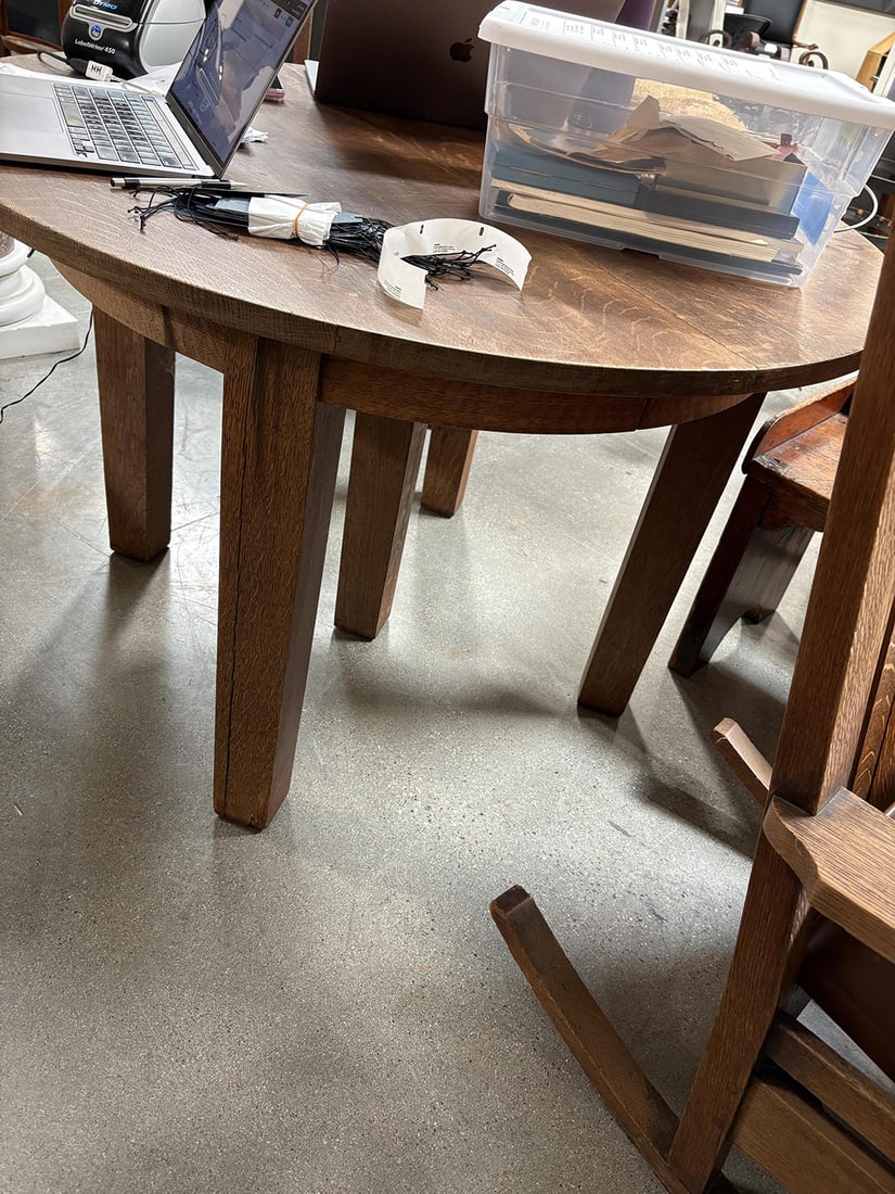 An Arts & Crafts extension dining table - 14