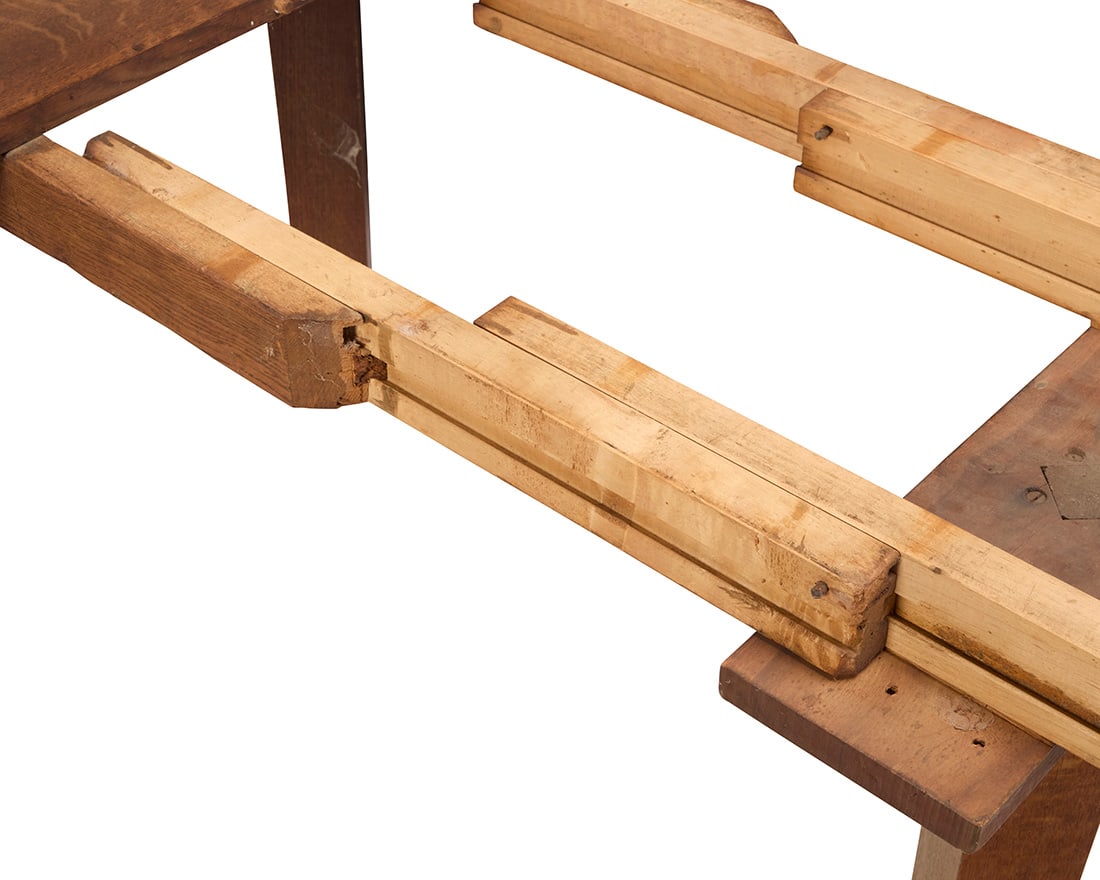 An Arts & Crafts extension dining table - 5