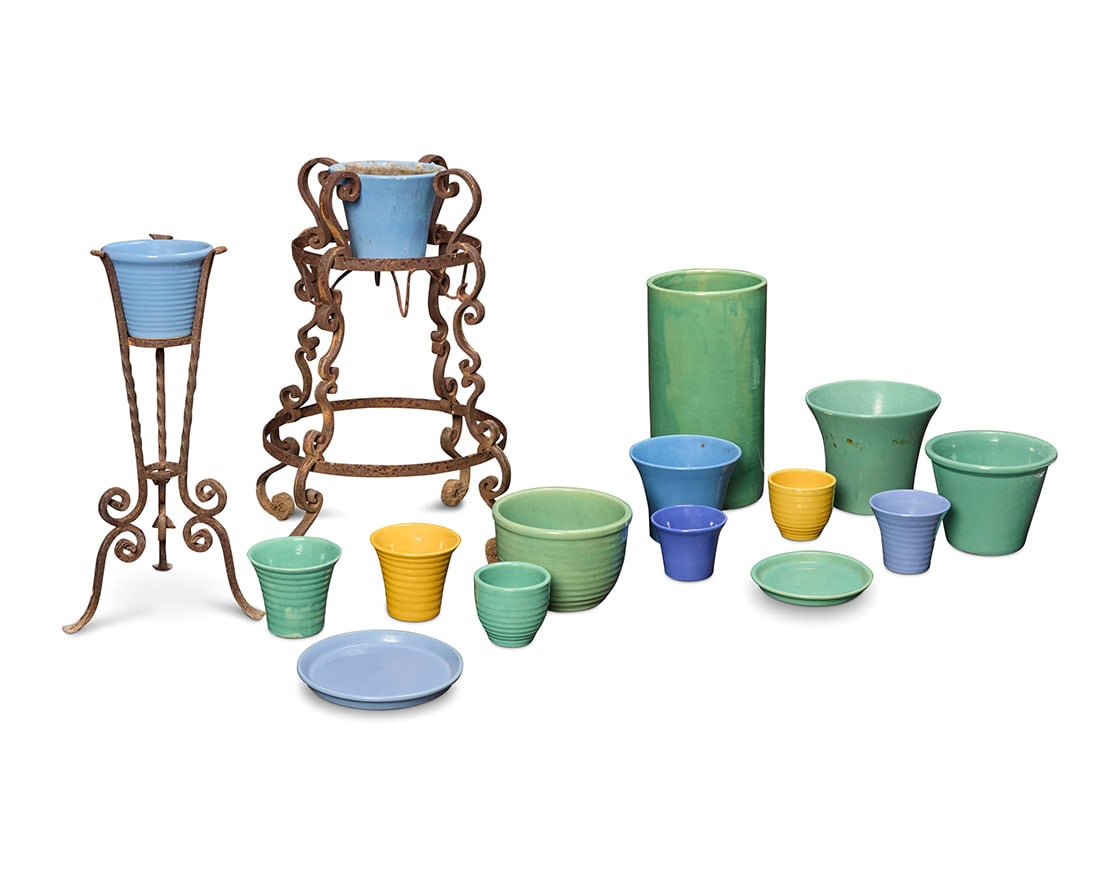 A group of Bauer glazed pottery planters and two stands (1 of 12)