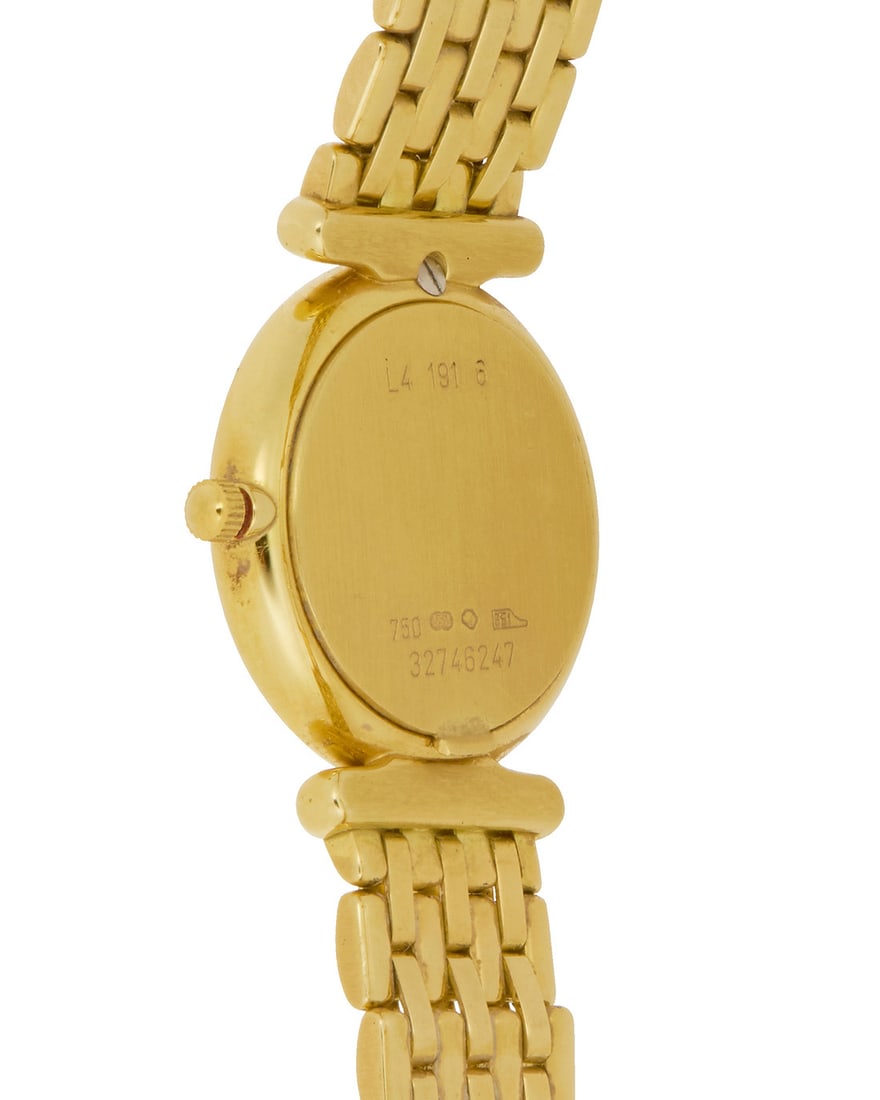 Longines: An 18K Gold Watch - 3