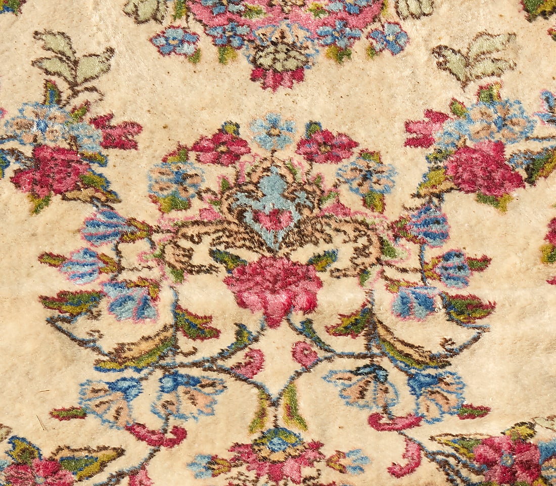 A Yazd rug - 3