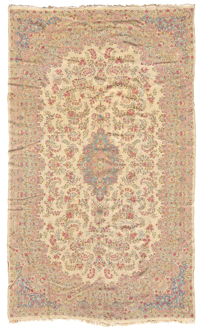 A Yazd rug - 5