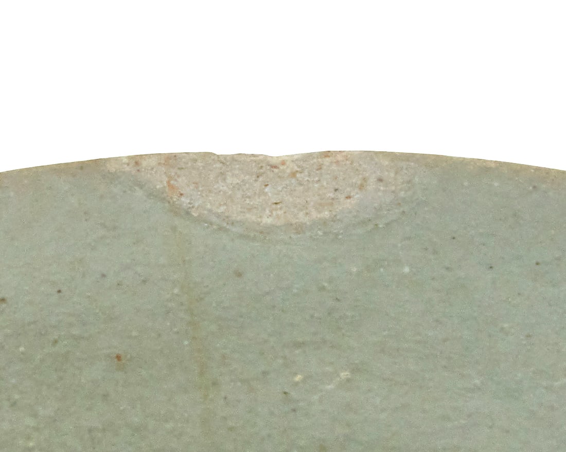 A Korean celadon ceramic dish - 6