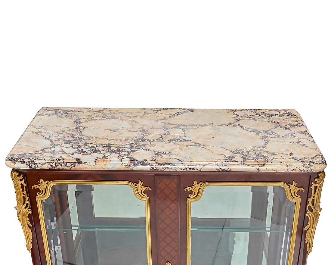 A Louis XV style gilt bronze mounted parquetry rosewood vitrine - 6