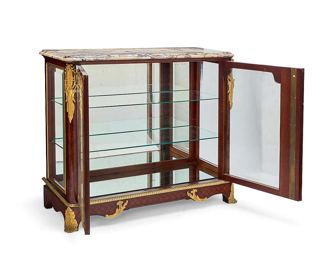 A Louis XV style gilt bronze mounted parquetry rosewood vitrine - 8