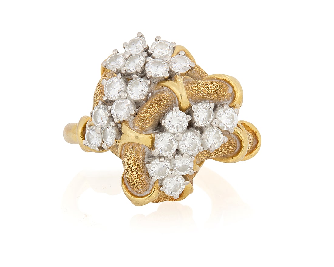 A 14K Gold and Diamond Ring - 2