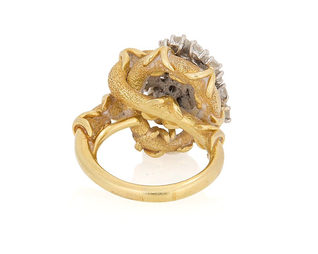 A 14K Gold and Diamond Ring - 3