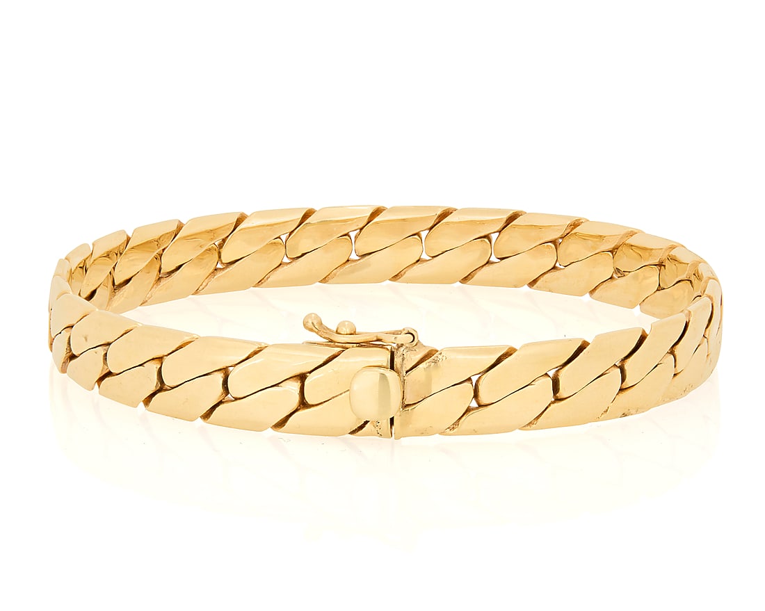 A 14K Gold Bangle Bracelet - 2