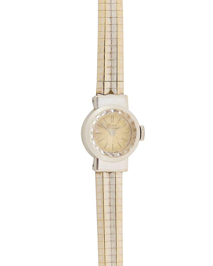 Girard Perregaux: An 18K White Gold Watch: Girard Perregaux: An 18K White Gold Watch Dial: 11.20 mm round with baton hour markers Case: 16.50 mm Case number: 79690129 Closure: white gold bracelet with notched clasp Signed: dial and clasp Inner