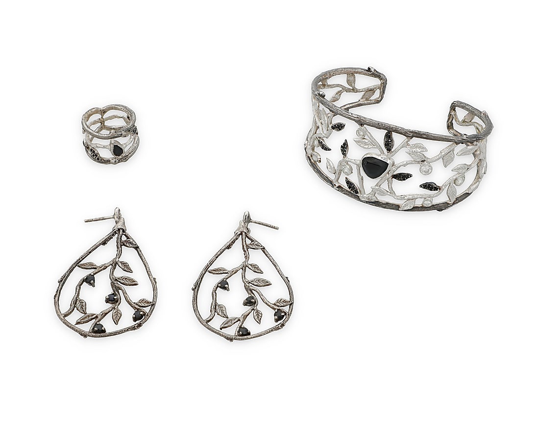 A Silver, Sapphire and Diamond Suite (1 of 2)