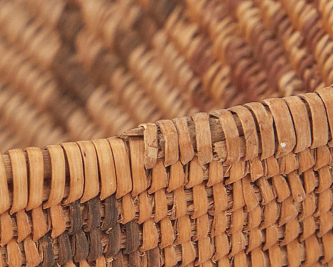 A Panamint Shoshone polychrome basketry rectangular bowl - 5