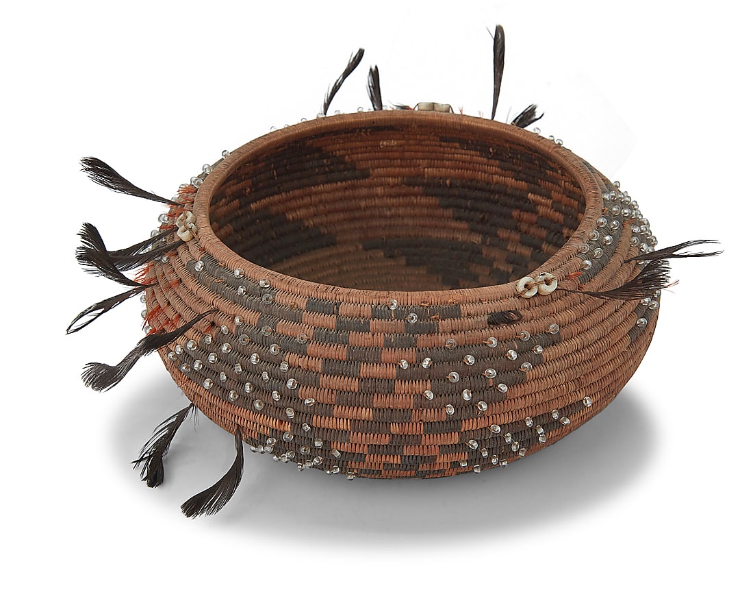 A Pomo beaded gift basket - 2
