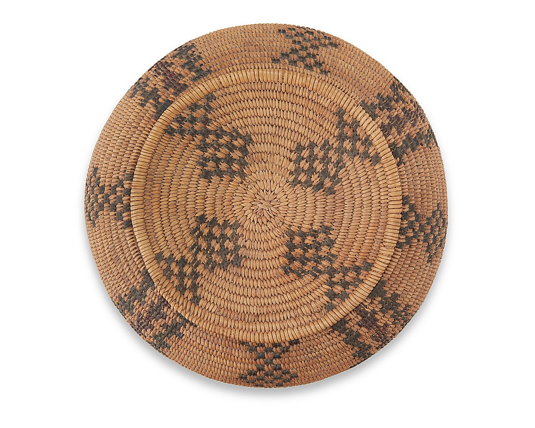 A Yokuts polychrome lidded basket - 3