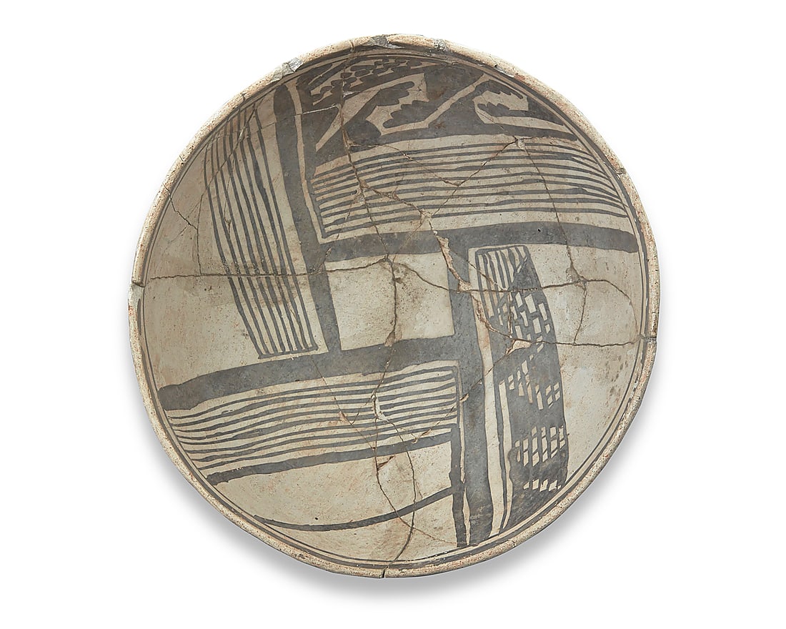 An Anasazi black on white pottery bowl (1 of 4)