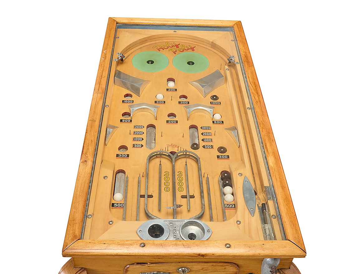A Genco 'Roly Poly' pinball machine (1 of 9)