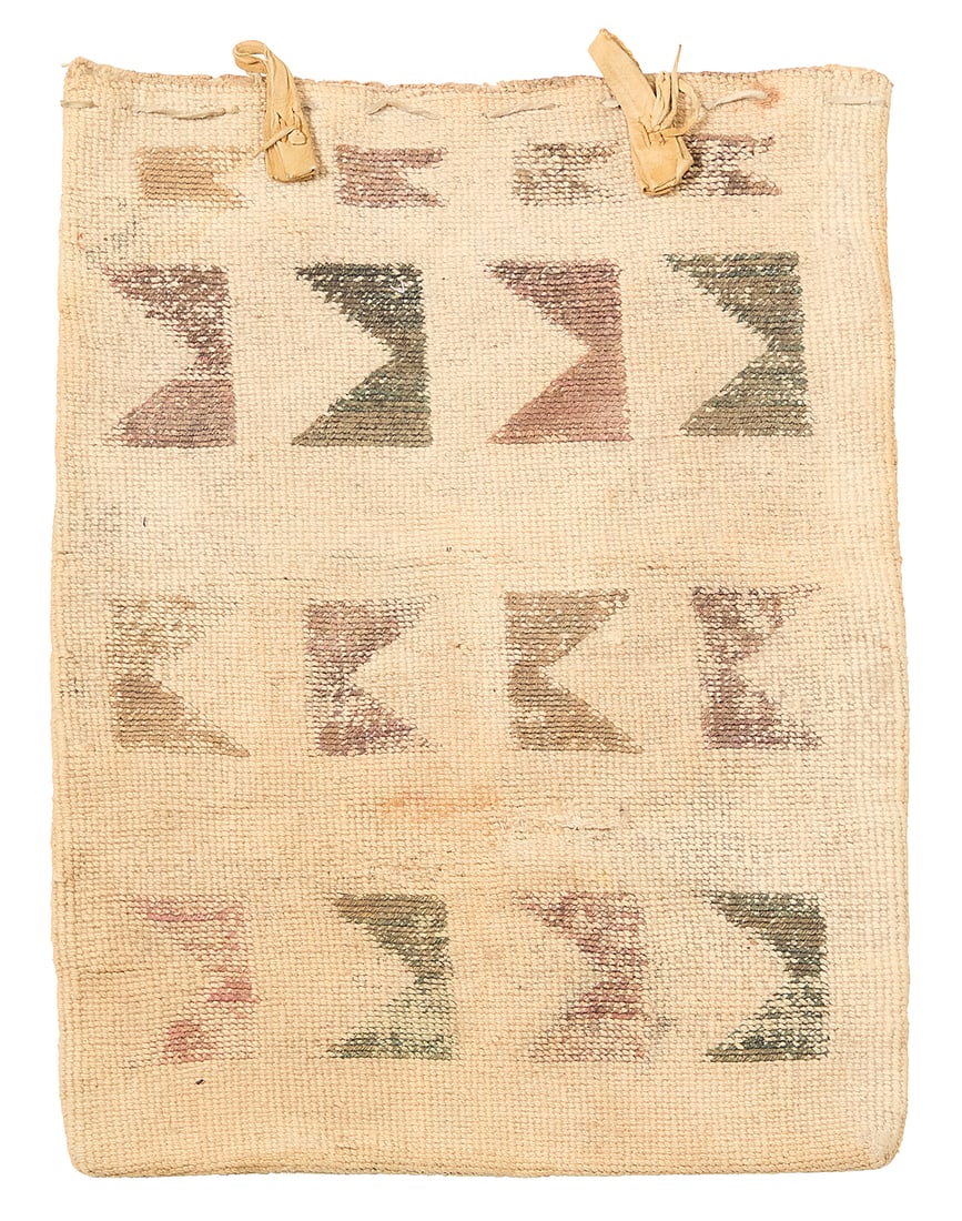 A Nez Perce twined corn husk bag (1 of 3)