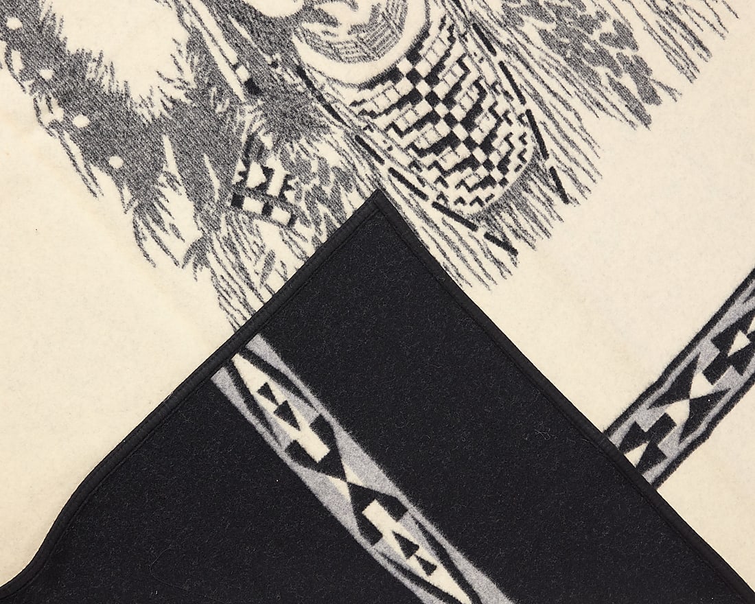 Three Pendleton wool blankets - 8
