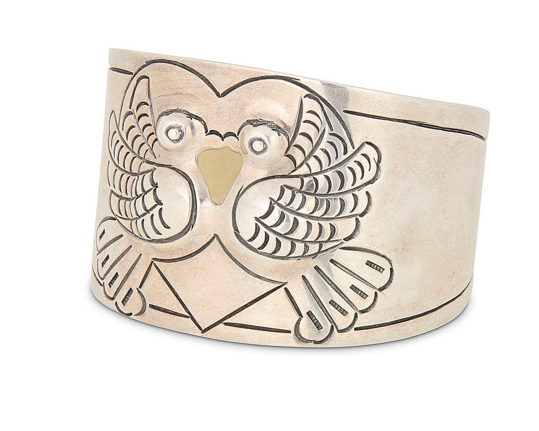 A Jeanne & Felix Tsinijinnie Navajo sterling silver dove cuff bracelet (1 of 3)