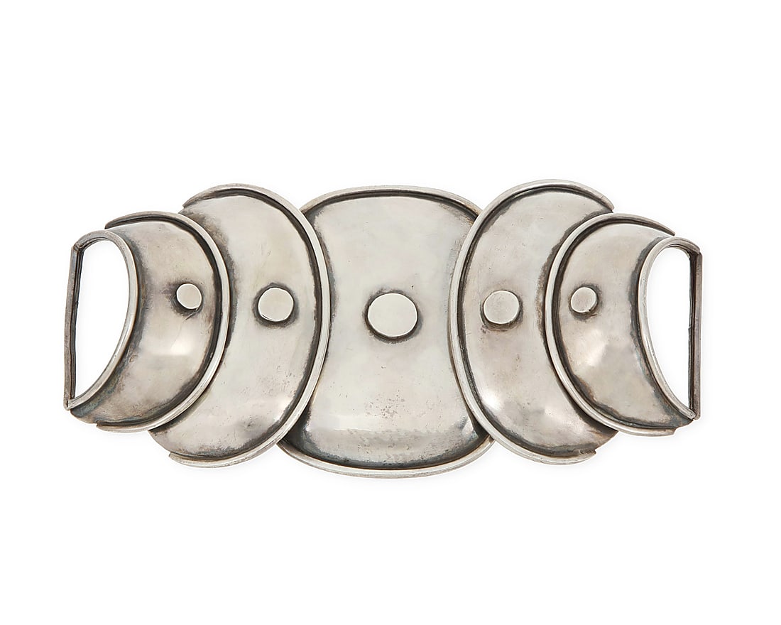 A Los Ballesteros Mexican silver 'Armadillo' belt buckle (1 of 2)