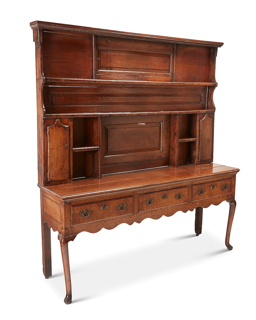 A George III oak Welsh dresser Late 18th/early 19th century The upper section with two dish racks (1 of 7)