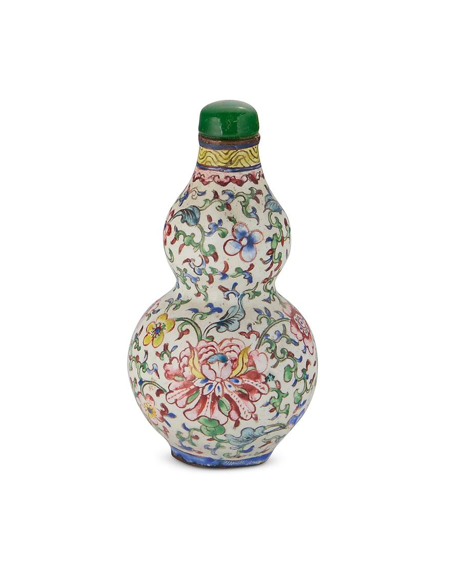 A Chinese enameled metal double gourd snuff bottle Qing Dynasty (1644-1912) Bearing a reign mark (1 of 3)