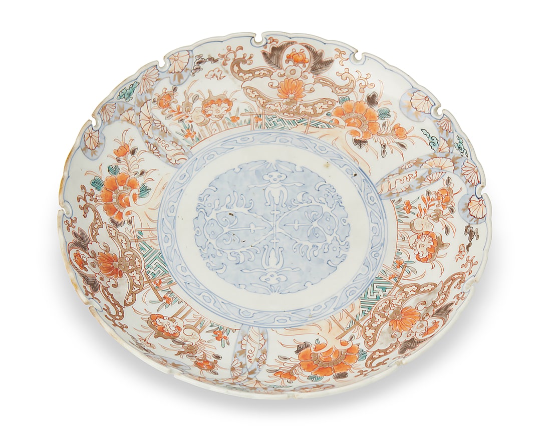 A Japanese Imari Ninshiki style enameled porcelain charger Late Edo Period (1603-1868) or later (1 of 2)