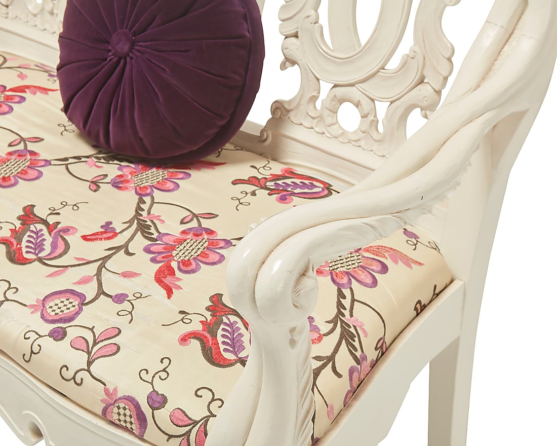 A Dutch Rococo style white painted settee - 5