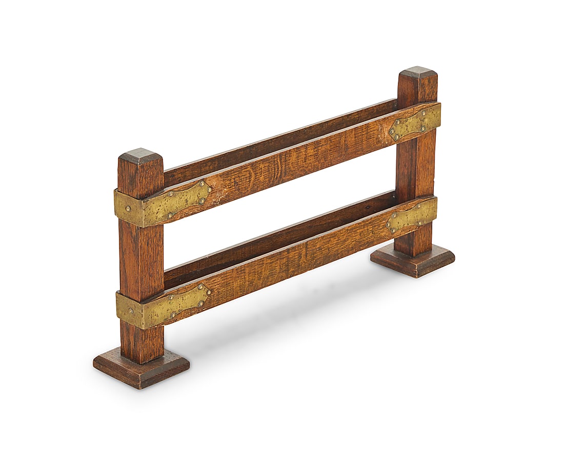 An Arts and Crafts oak magazine rack (1 of 6)
