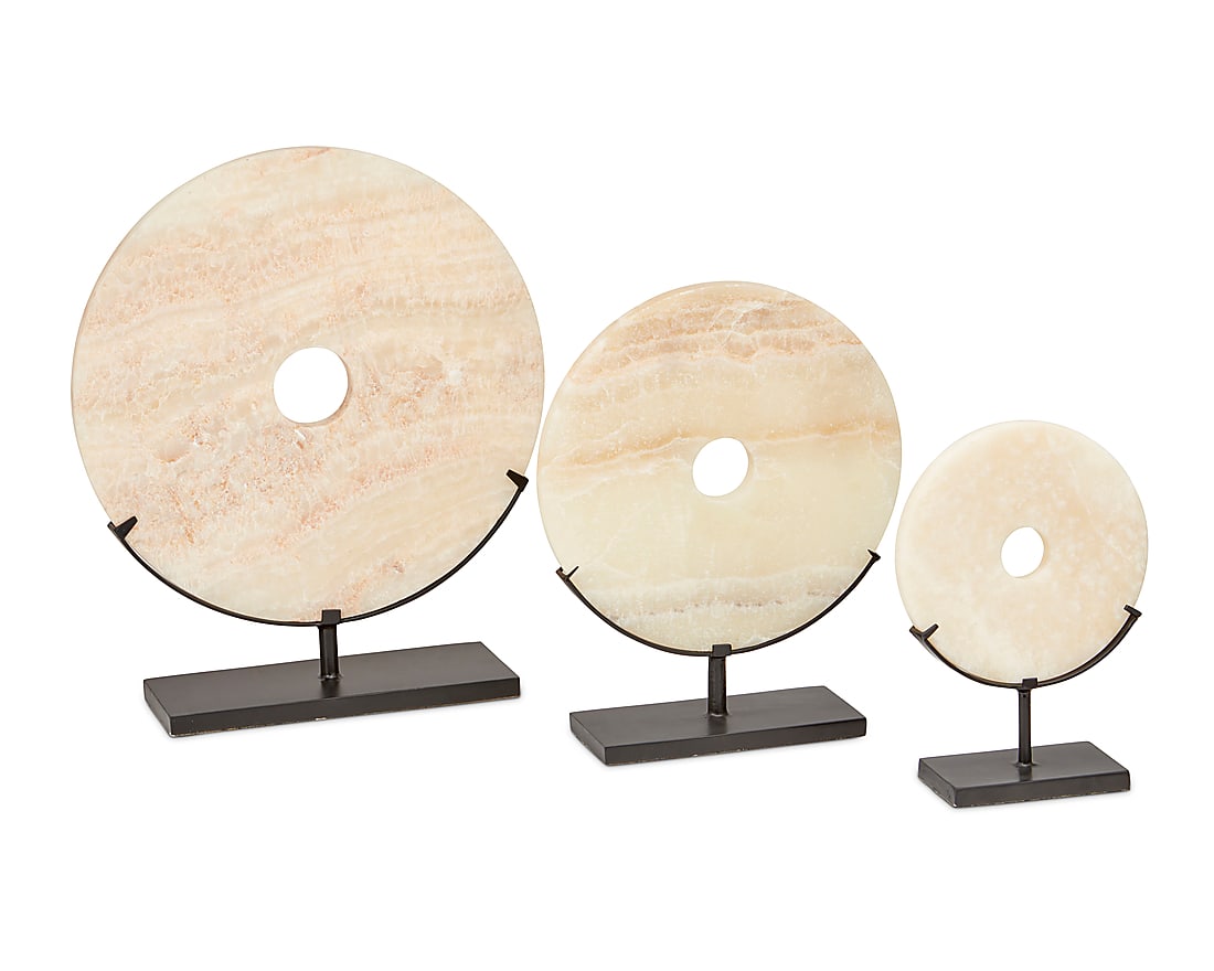 Three onyx disc table items - 2