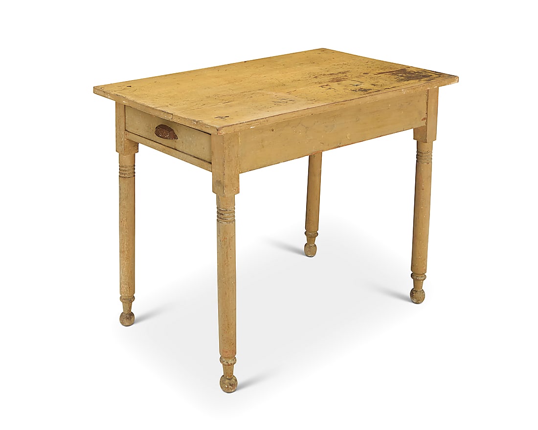 An American painted pine table (1 of 7)
