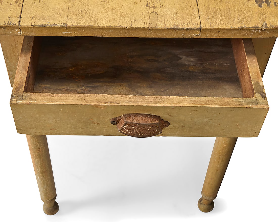 An American painted pine table - 7