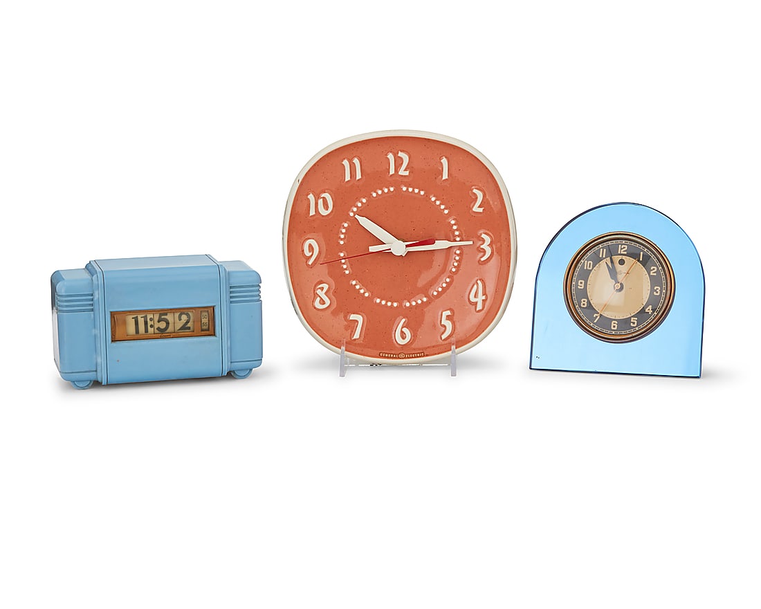 Three Modern clocks (1 of 5)