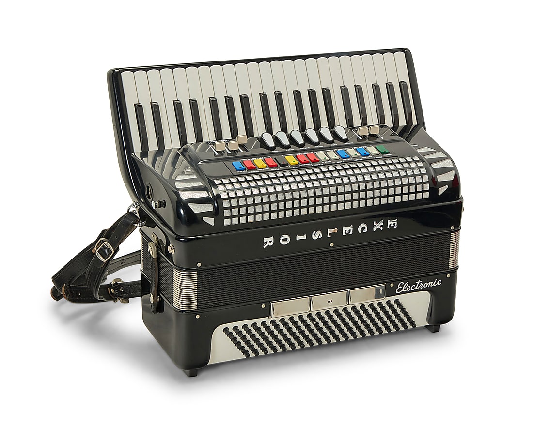 An Excelsior Electronic piano accordion (1 of 12)