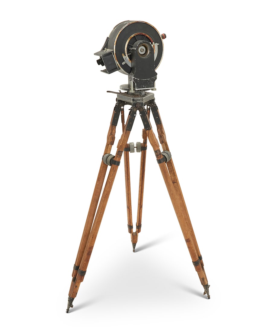 An Akeley Cine 35mm camera (1 of 12)