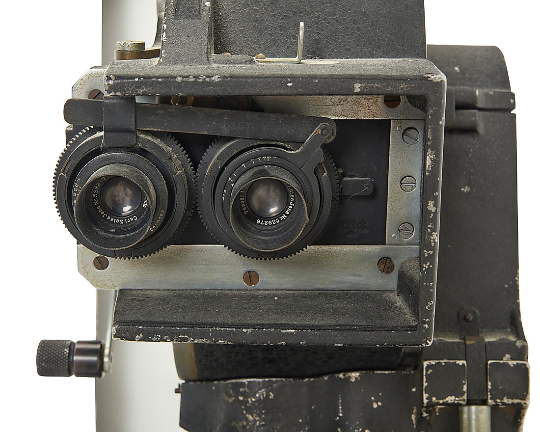 An Akeley Cine 35mm camera - 6